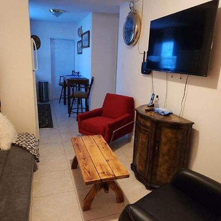 Leo Guest House Χόλιγουντ Εξωτερικό φωτογραφία