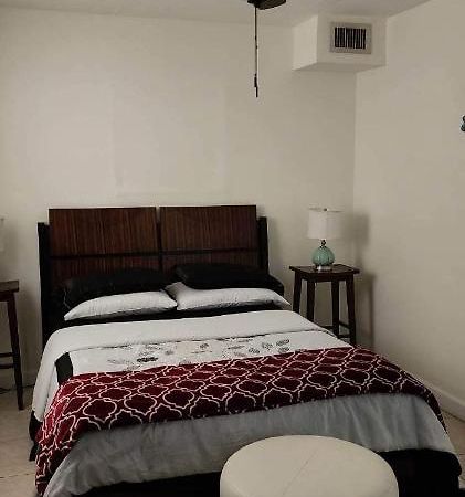 Leo Guest House Χόλιγουντ Εξωτερικό φωτογραφία